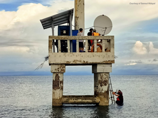 Installation of an Inexpensive Device for Sea Level measurement