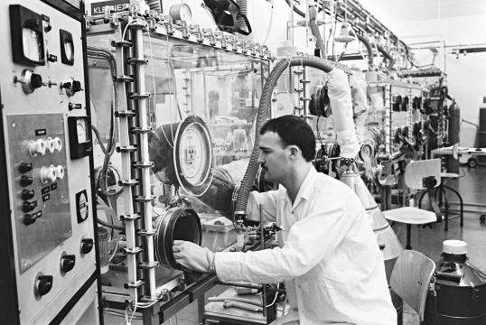 A researcher at the JRC site in Karlsruhe, Germany, 1968