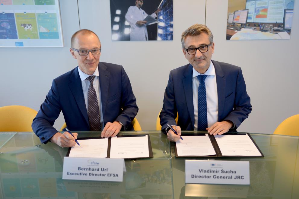 On 26 June 2018, Vladimír Šucha, JRC Director General, and Bernhard Url, Executive Director of EFSA, renewed the collaboration agreement between the two institutions