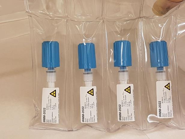 screw-cap ampoules used during the processing of the IRMM-2019-2029 series