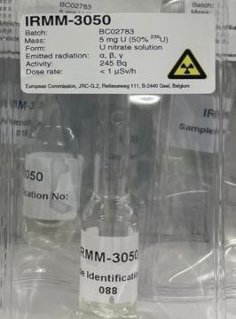 ampoules_of_irmm-3050_the_new_reference_material_with_a_50_enrichment_of_235u.jpg