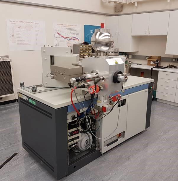 Thermal ionization mass spectrometer
