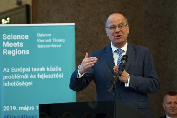 Commissioner Tibor Navracsics at the Hungarian edition of the Science meets Parliaments/Science meets Regions project, in Balatonfüred
